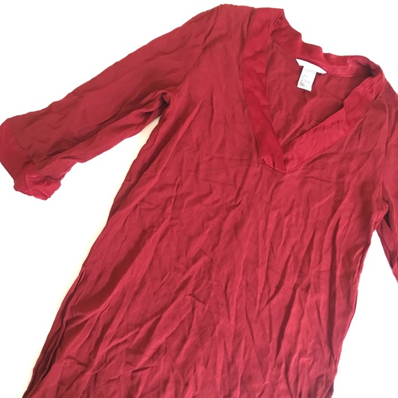 H&M Solid Red 3/4 Sleeve Slit Sides Tunic Top Sz 2 - Picture 2 of 4